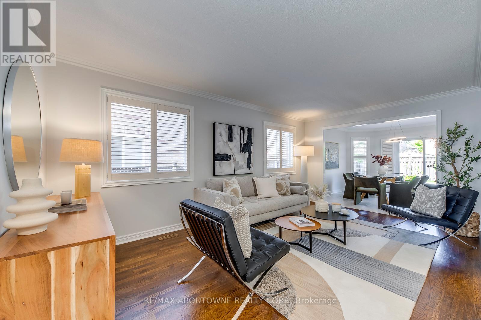 2491 Logan Avenue, Oakville, Ontario  L6H 6S1 - Photo 9 - W12408457