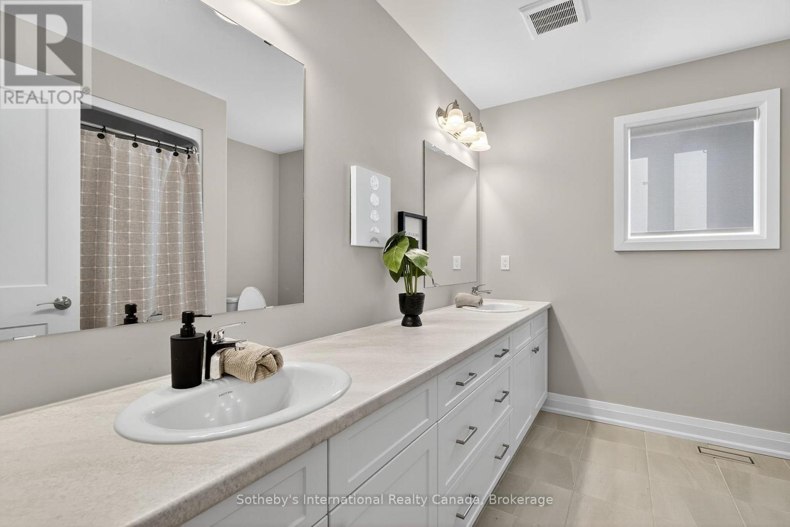150 Plewes Drive, Collingwood, Ontario  L9Y 5M5 - Photo 25 - S12408523