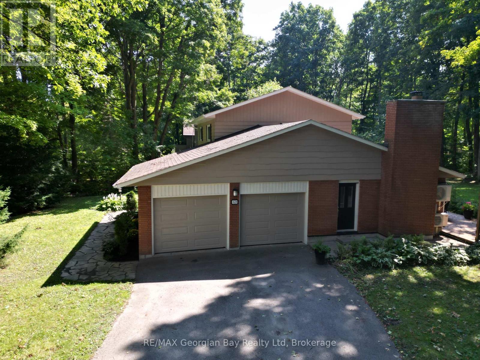 849 Midland Point Road, Midland, Ontario  L4R 5G1 - Photo 2 - S12408544