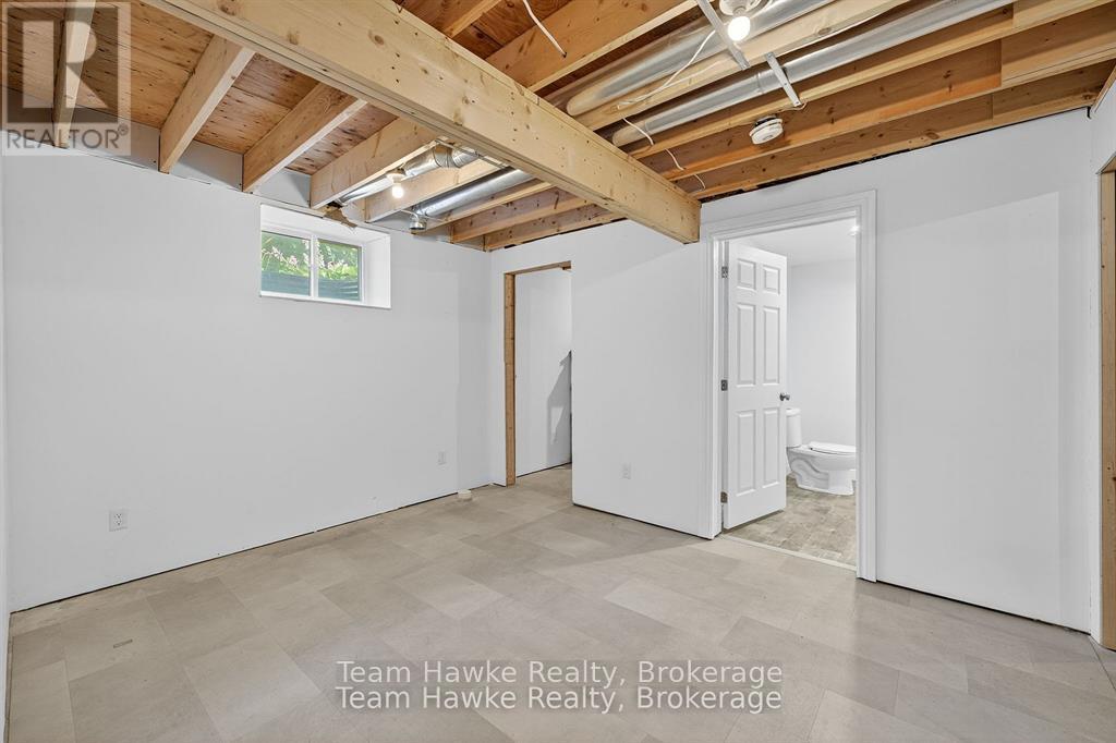 64 Broad Street, Penetanguishene, Ontario  L9M 1G4 - Photo 29 - S12408578