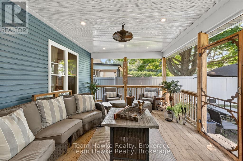 64 Broad Street, Penetanguishene, Ontario  L9M 1G4 - Photo 35 - S12408578