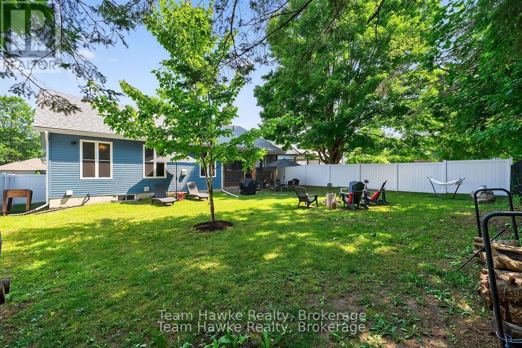64 Broad Street, Penetanguishene, Ontario  L9M 1G4 - Photo 40 - S12408578