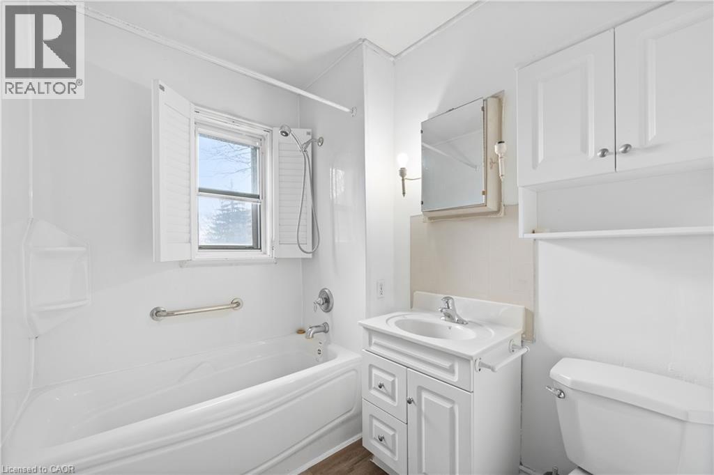 29 Donald Street, Belleville, Ontario  K8P 2J1 - Photo 13 - 40768378