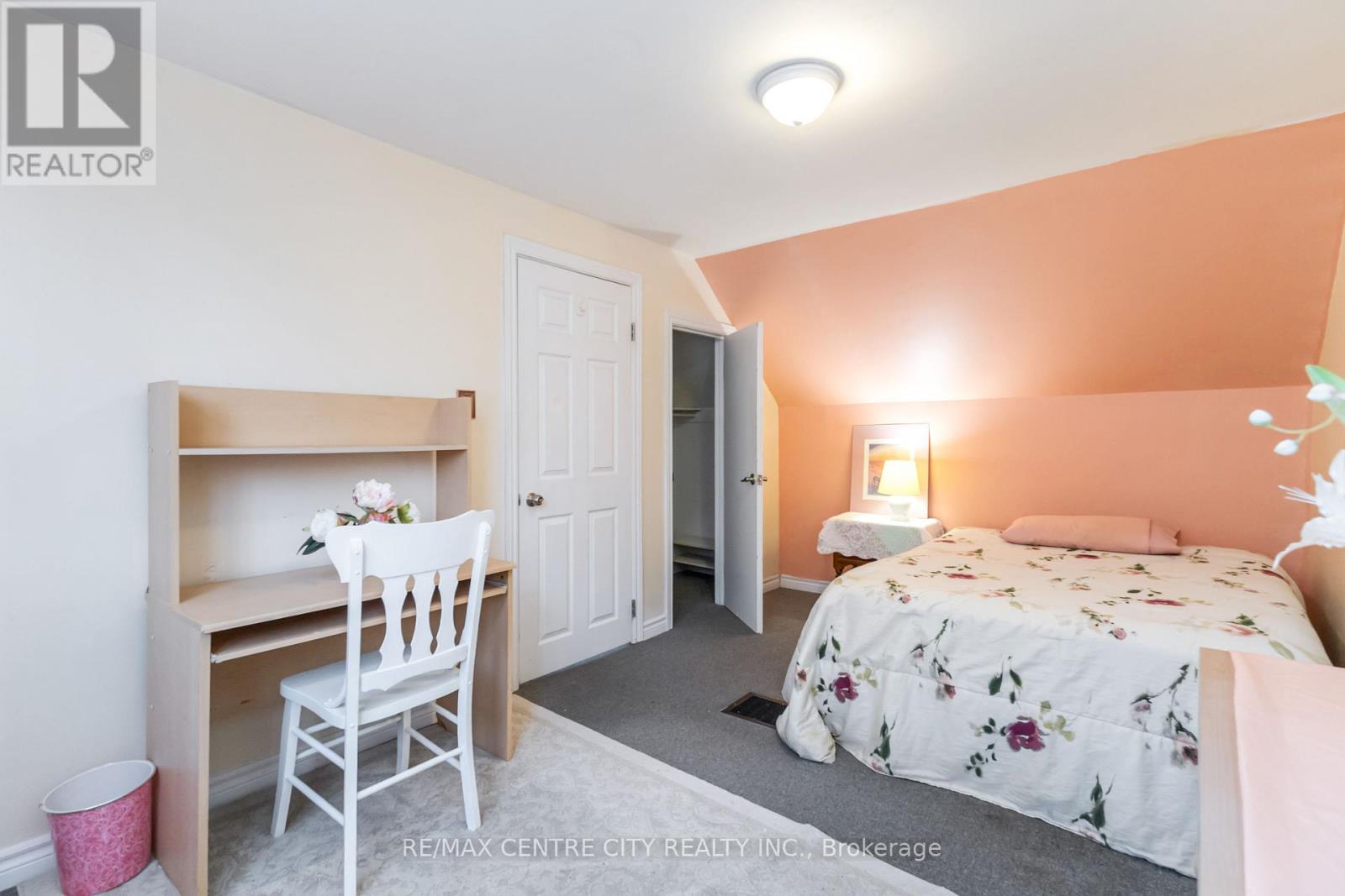 359 Flanders Row, London East, Ontario  N5Y 1C3 - Photo 19 - X12408527