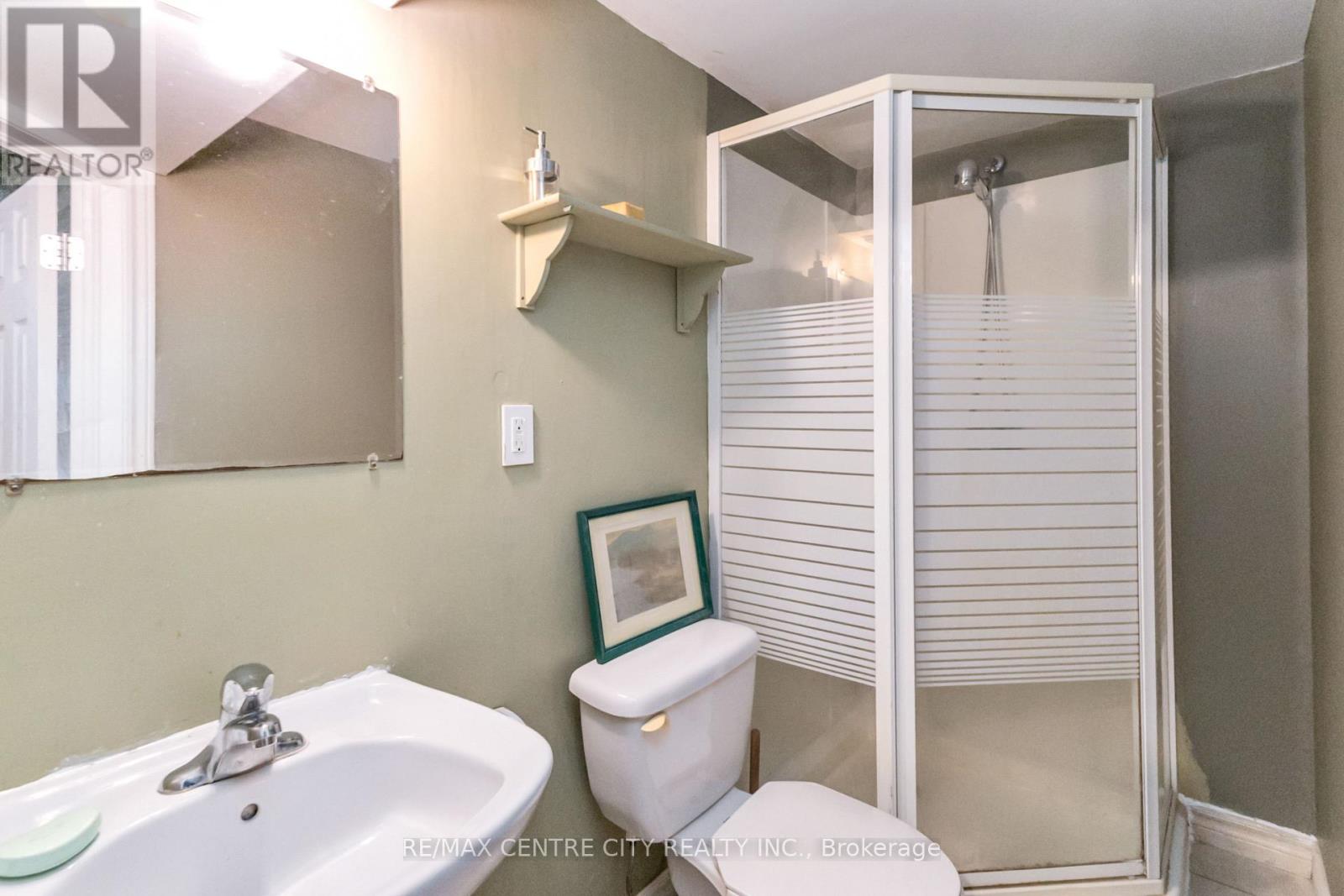 359 Flanders Row, London East, Ontario  N5Y 1C3 - Photo 21 - X12408527
