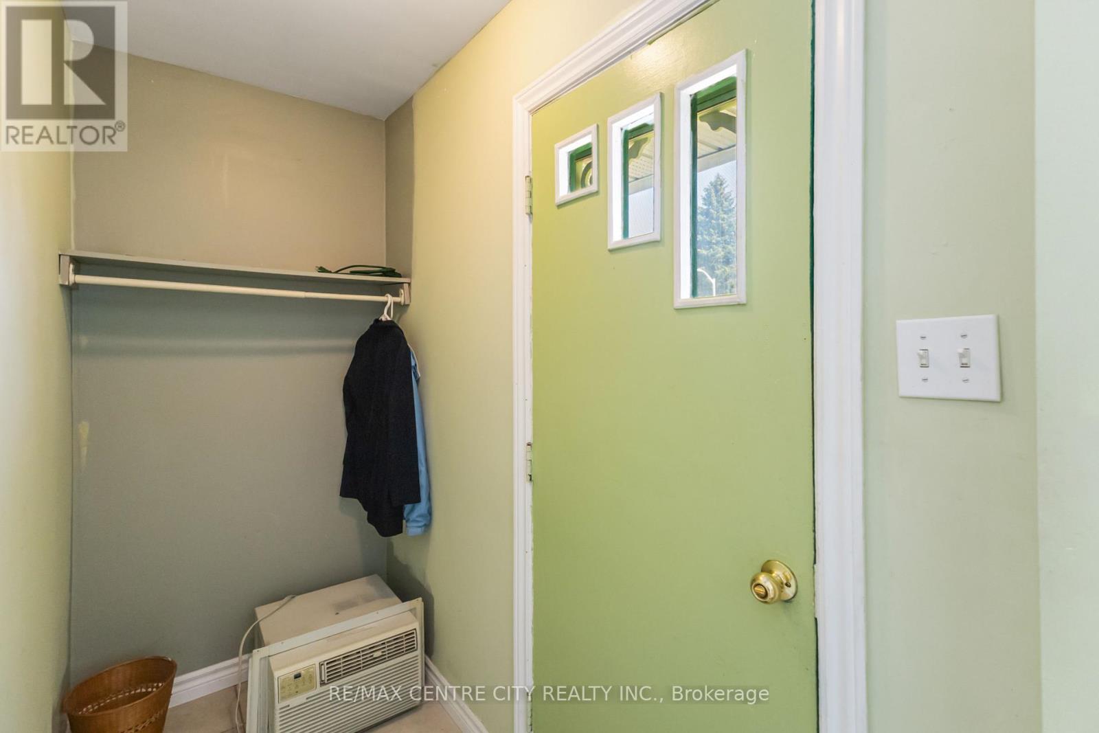 359 Flanders Row, London East, Ontario  N5Y 1C3 - Photo 26 - X12408527