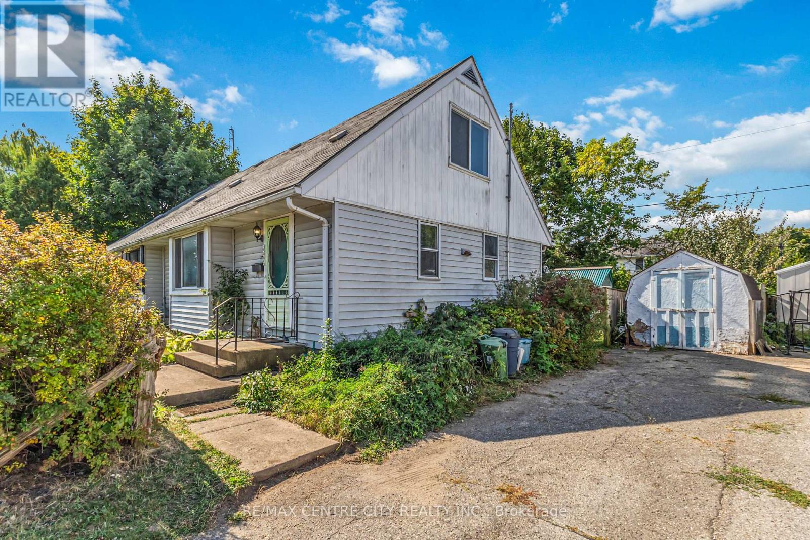 359 Flanders Row, London East, Ontario  N5Y 1C3 - Photo 5 - X12408527