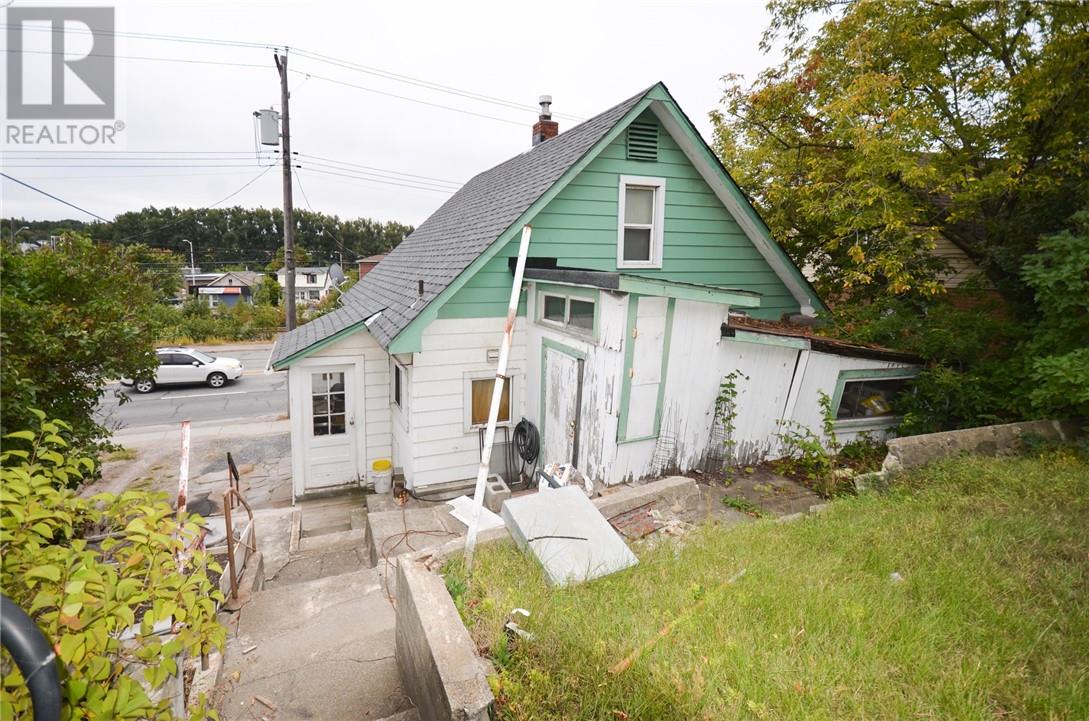 463 Lorne Street, Sudbury, Ontario  P3C 4R3 - Photo 2 - 2124757