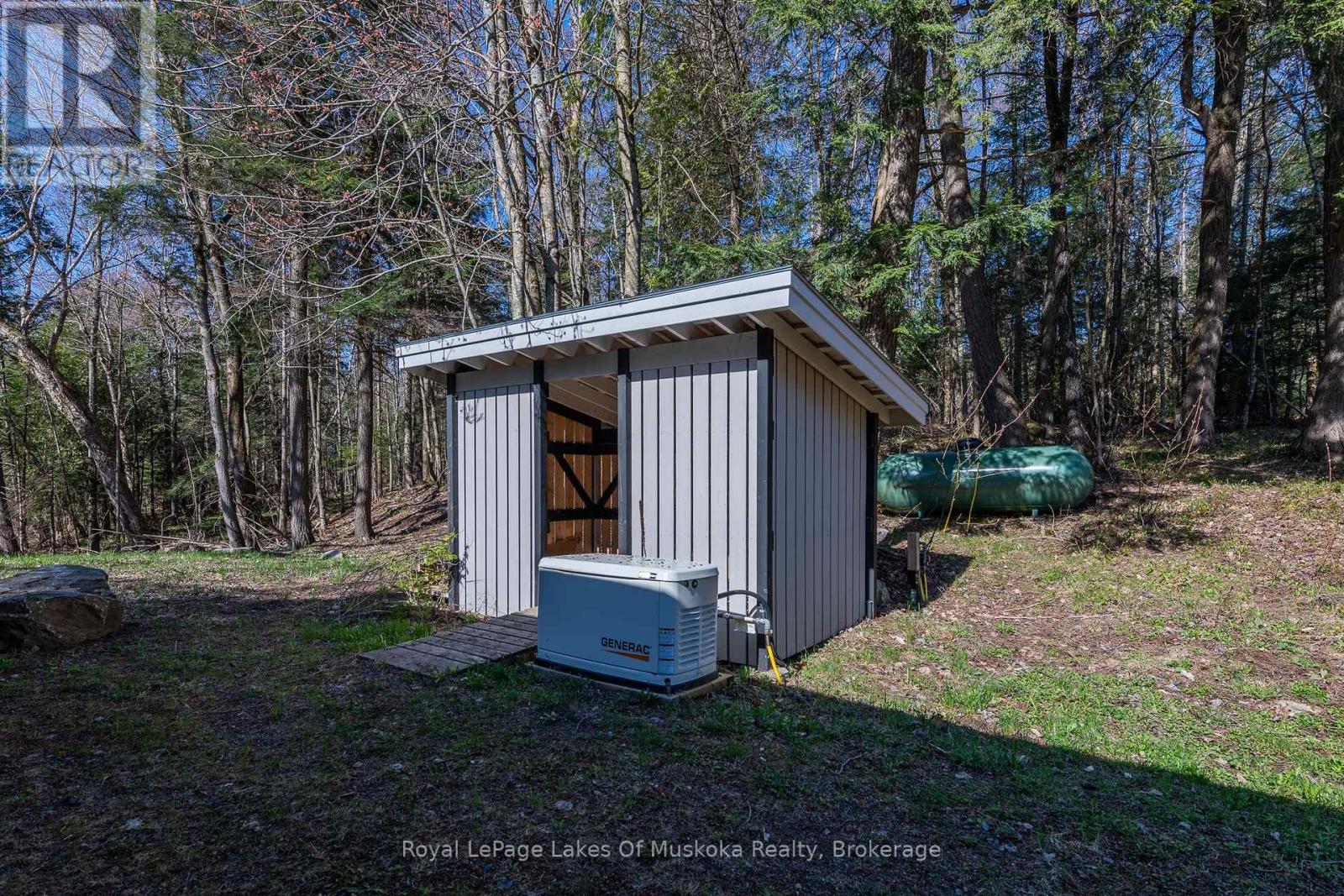 1420 Limberlost Road, Lake Of Bays, Ontario  P1H 2J6 - Photo 44 - X12408529
