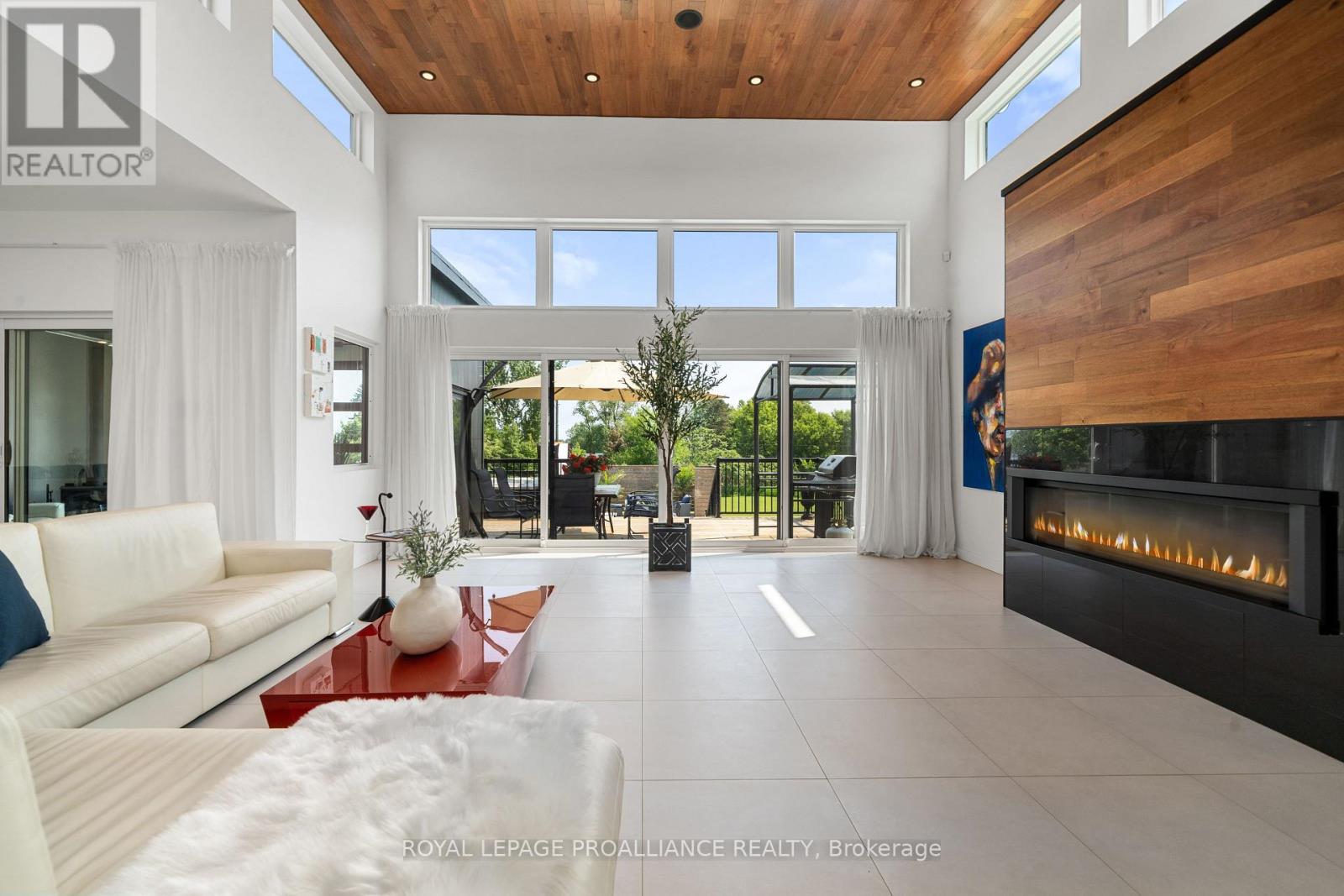 2670 County Road 8, Prince Edward County, Ontario  K0K 2T0 - Photo 17 - X12408524