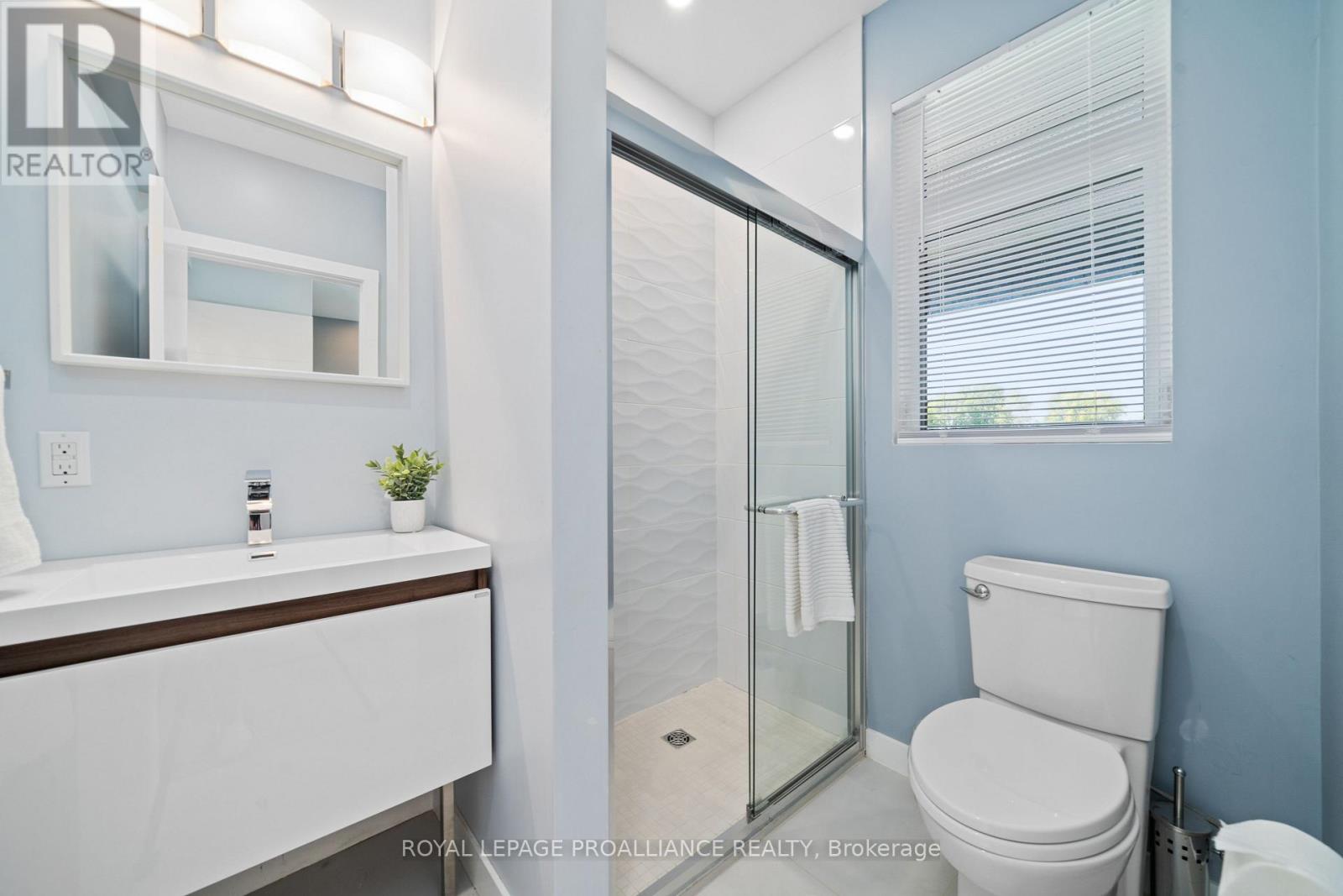 2670 County Road 8, Prince Edward County, Ontario  K0K 2T0 - Photo 38 - X12408524