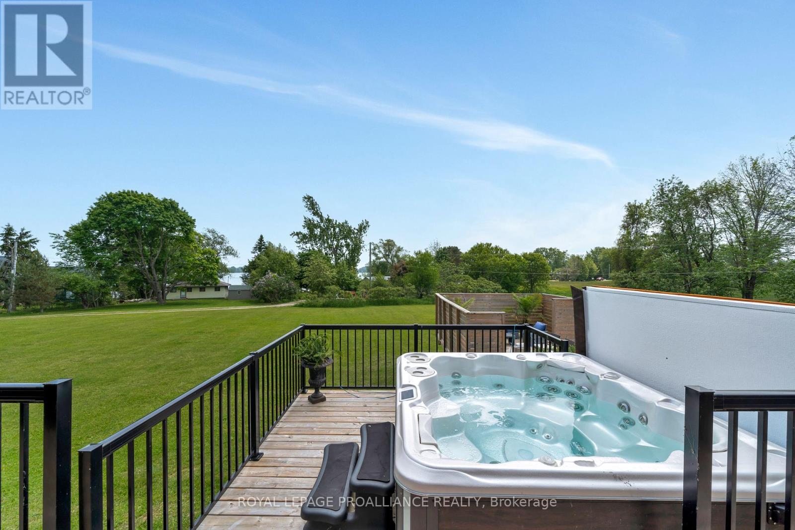 2670 County Road 8, Prince Edward County, Ontario  K0K 2T0 - Photo 46 - X12408524