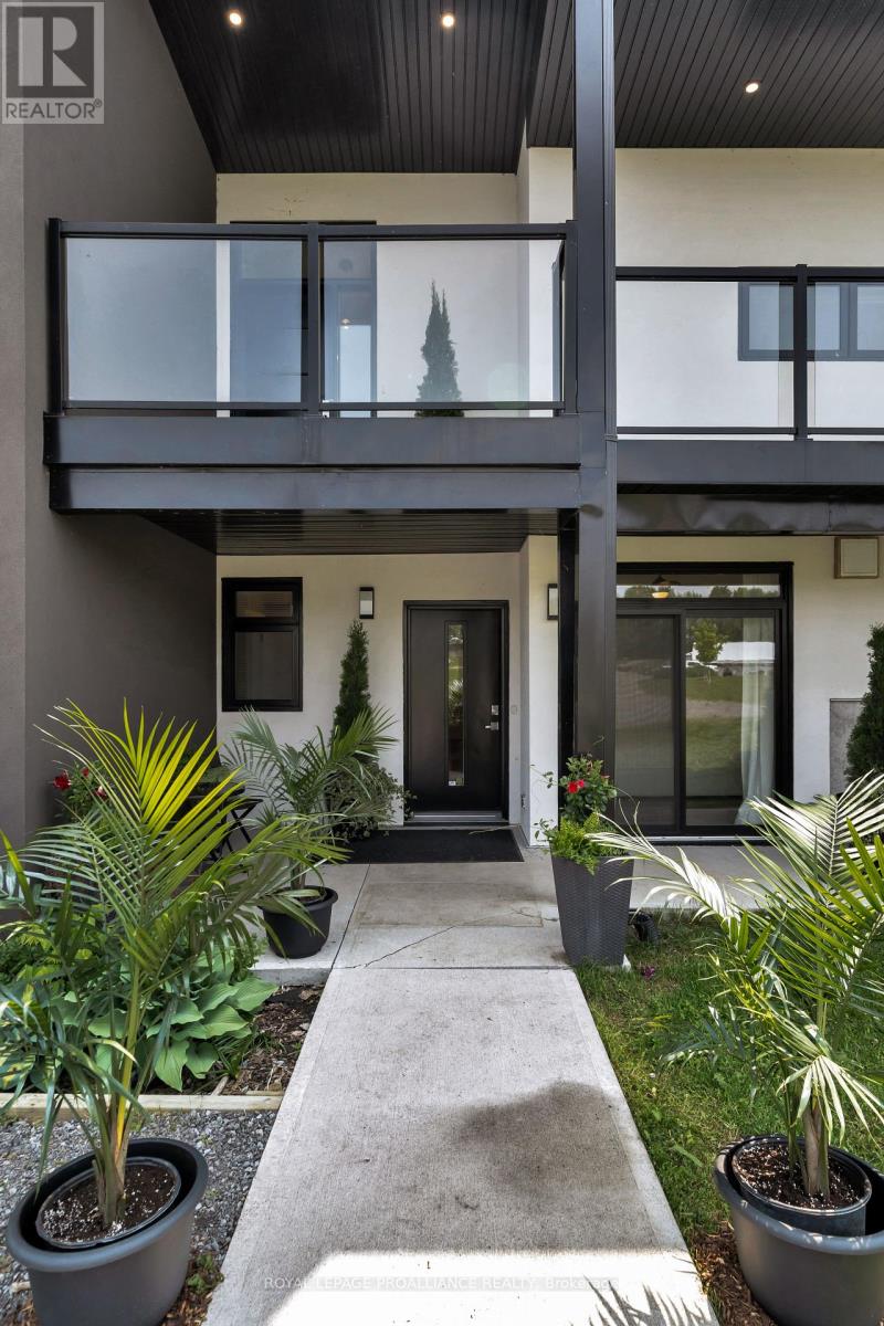 2670 County Road 8, Prince Edward County, Ontario  K0K 2T0 - Photo 9 - X12408524