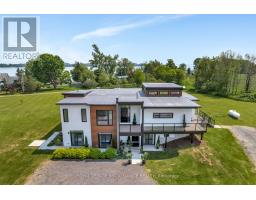 2670 County Road 8, Prince Edward County (North Marysburg Ward), Ca