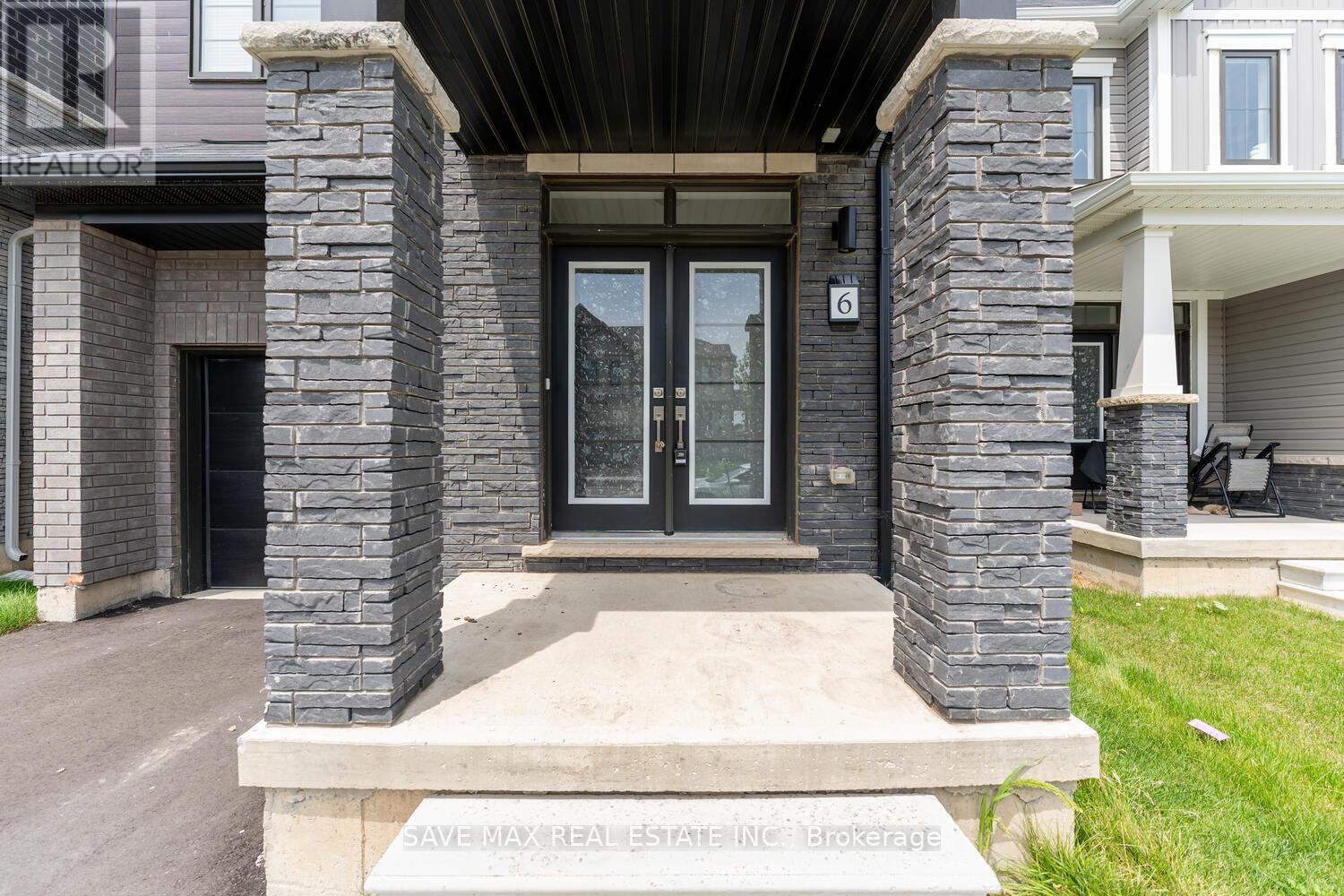 6 Amos Avenue, Brantford, Ontario  N3T 0V4 - Photo 3 - X12408442