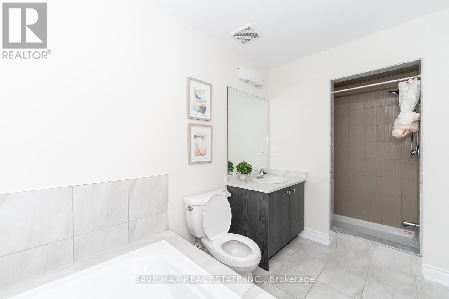 6 Amos Avenue, Brantford, Ontario  N3T 0V4 - Photo 34 - X12408442