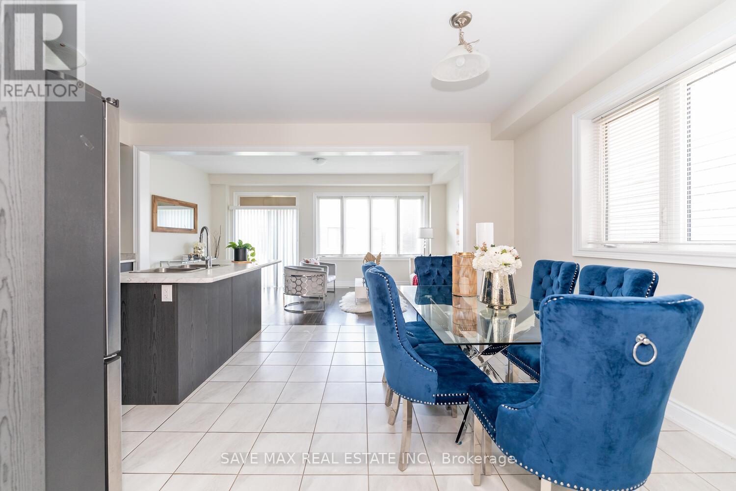 6 Amos Avenue, Brantford, Ontario  N3T 0V4 - Photo 8 - X12408442
