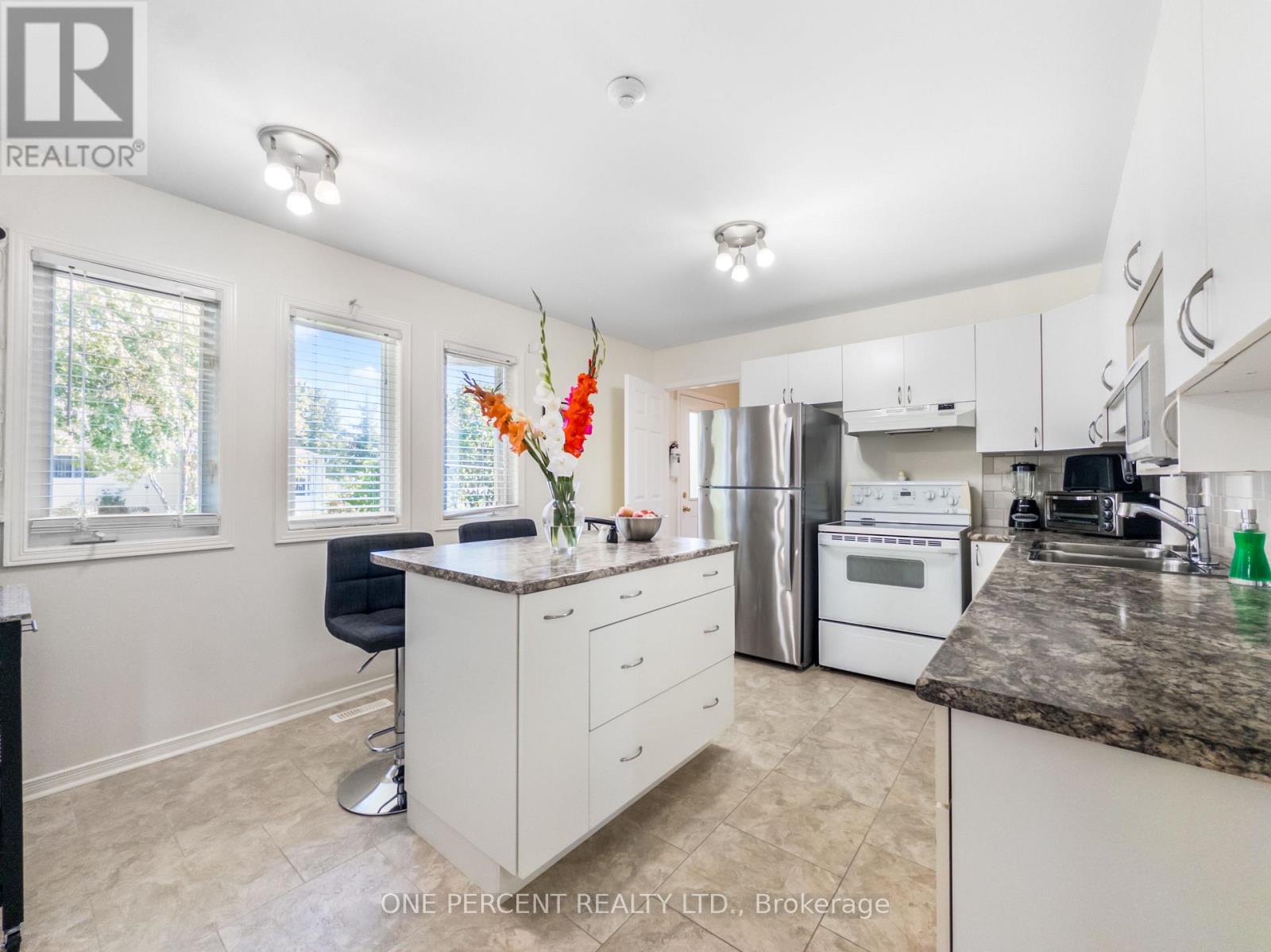 11 Monroe Court, Prince Edward County, Ontario  K0K 3L0 - Photo 10 - X12408448