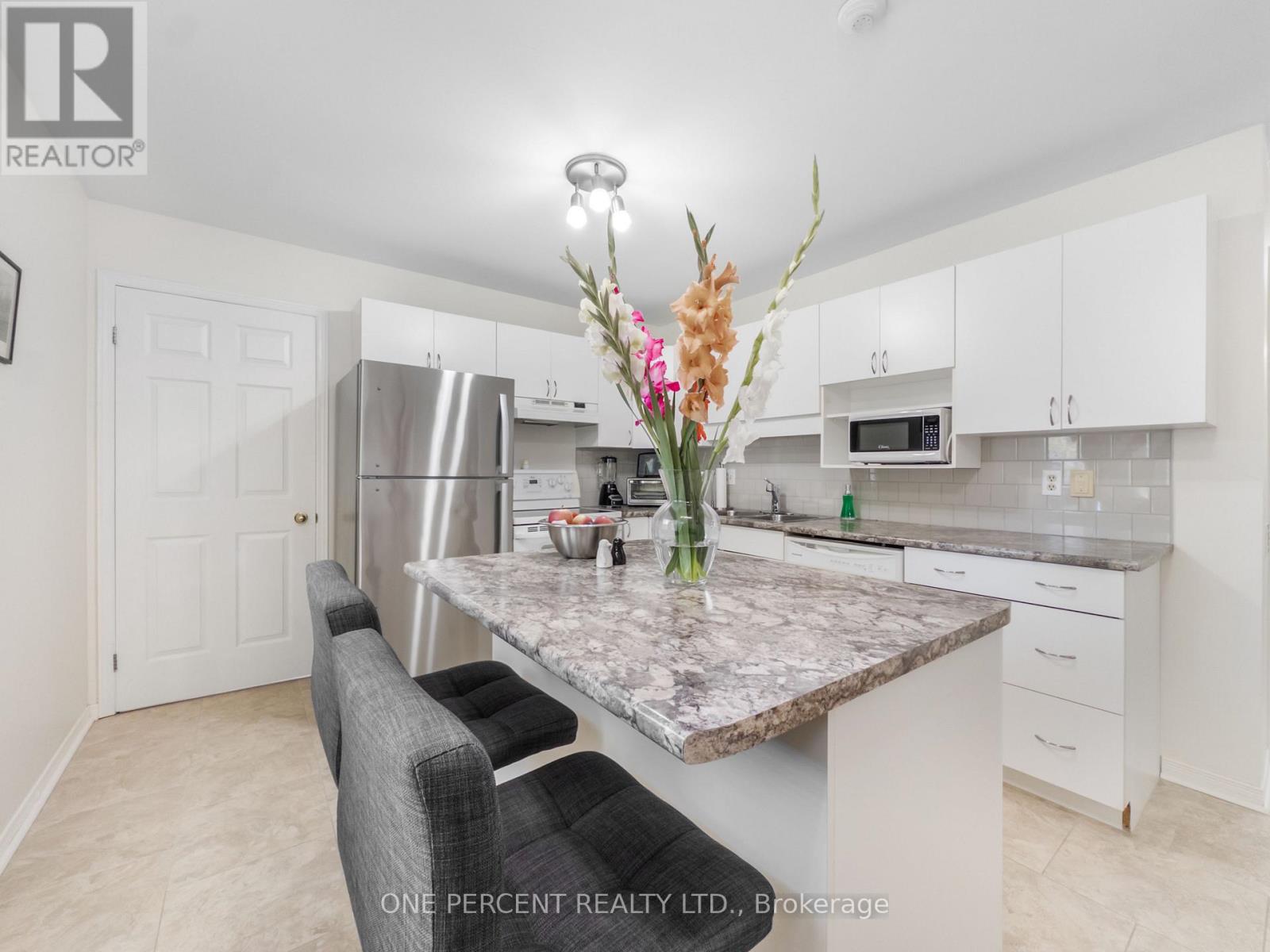 11 Monroe Court, Prince Edward County, Ontario  K0K 3L0 - Photo 11 - X12408448