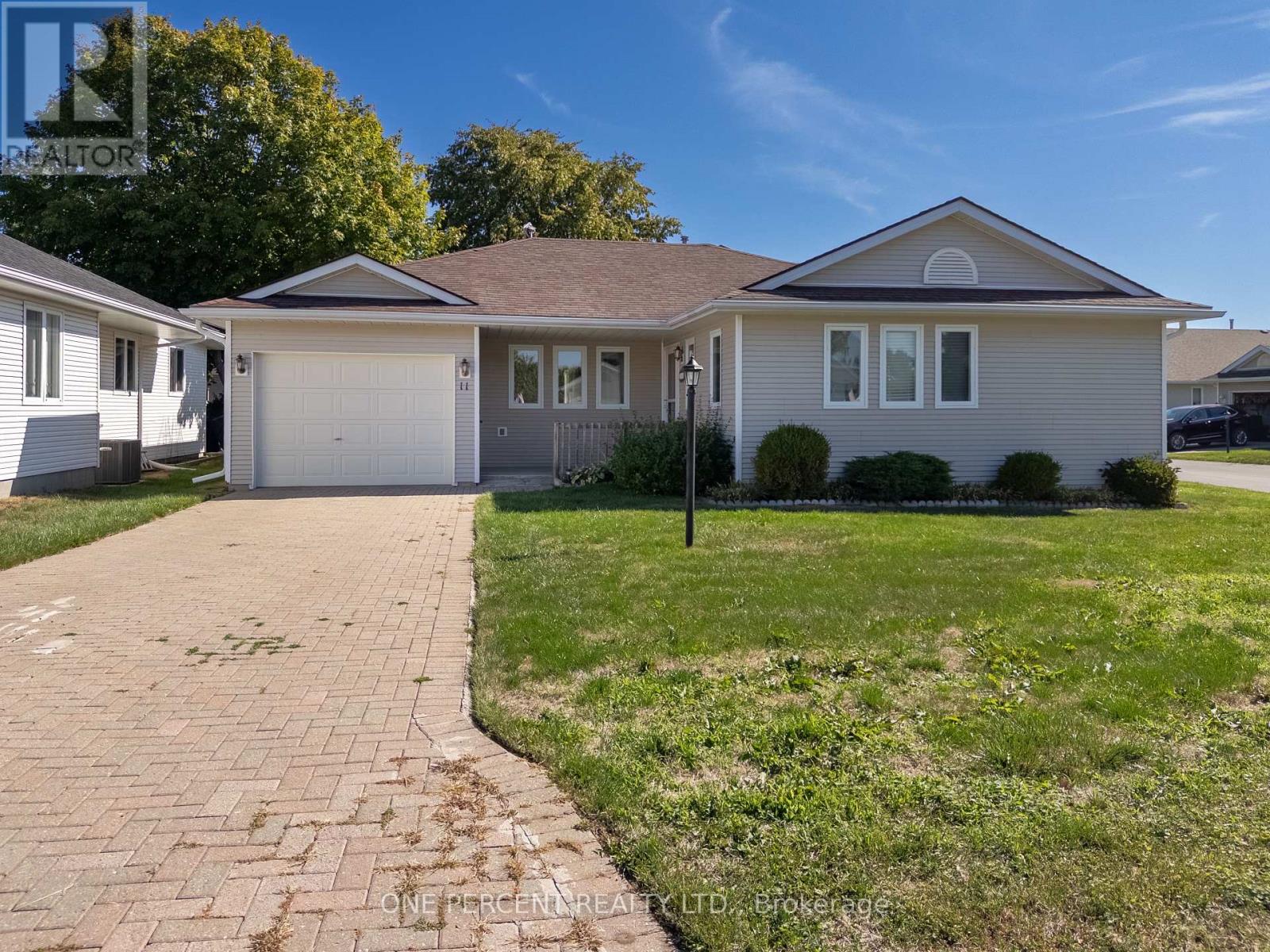 11 Monroe Court, Prince Edward County, Ontario  K0K 3L0 - Photo 2 - X12408448
