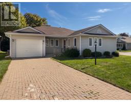 11 Monroe Court, Prince Edward County (Wellington Ward), Ca