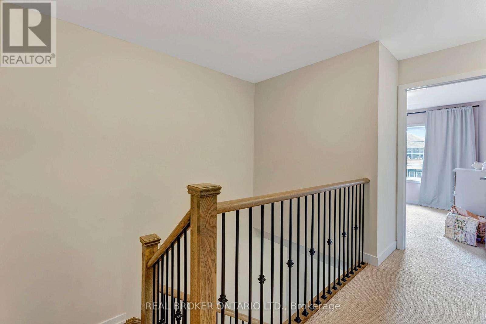 10 Owl Lane, Haldimand, Ontario  N3W 0G4 - Photo 21 - X12408458