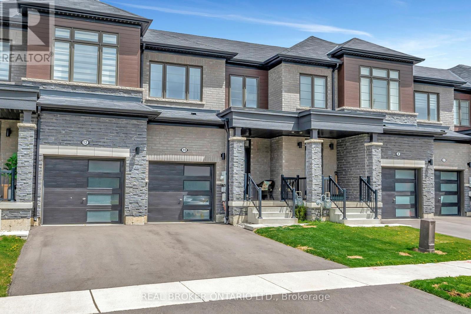 10 Owl Lane, Haldimand, Ontario  N3W 0G4 - Photo 3 - X12408458