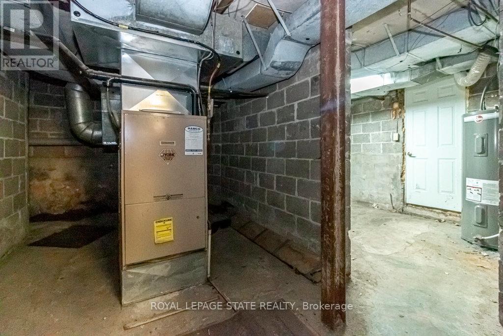 864-868 King Street W, Hamilton, Ontario  L8S 1K3 - Photo 15 - X12408482