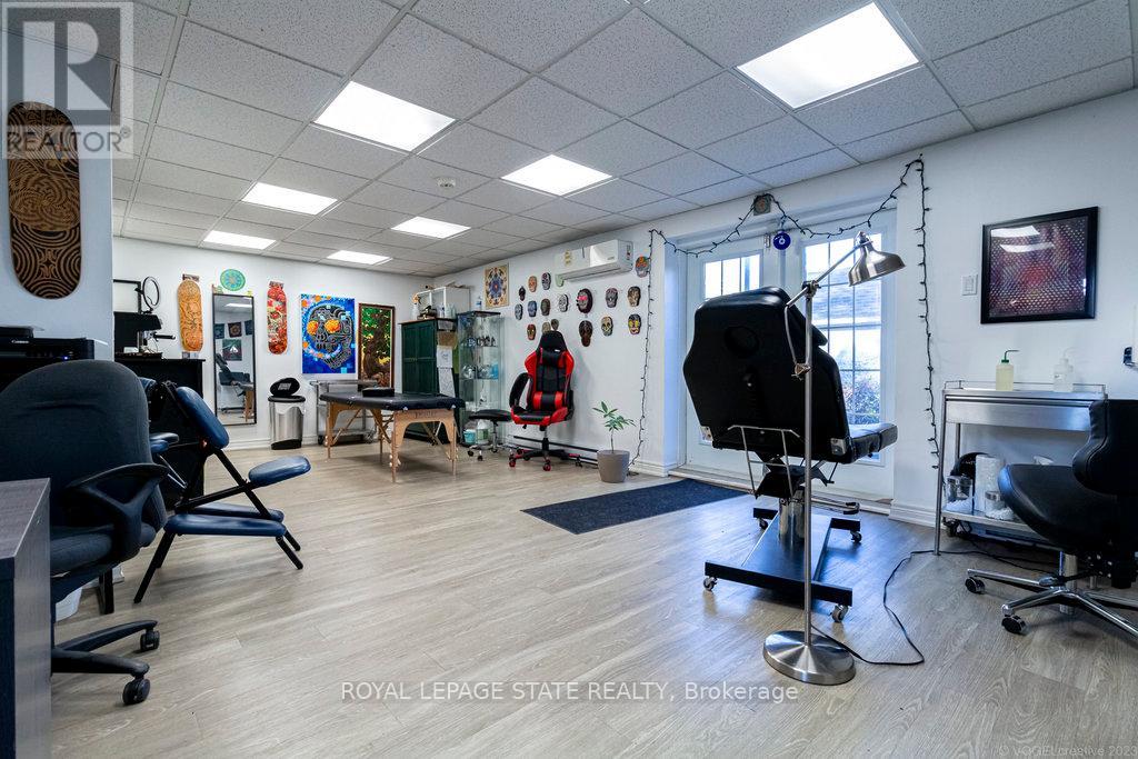 864-868 King Street W, Hamilton, Ontario  L8S 1K3 - Photo 18 - X12408482