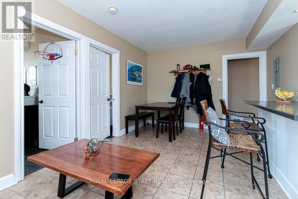 864-868 King Street W, Hamilton, Ontario  L8S 1K3 - Photo 27 - X12408482