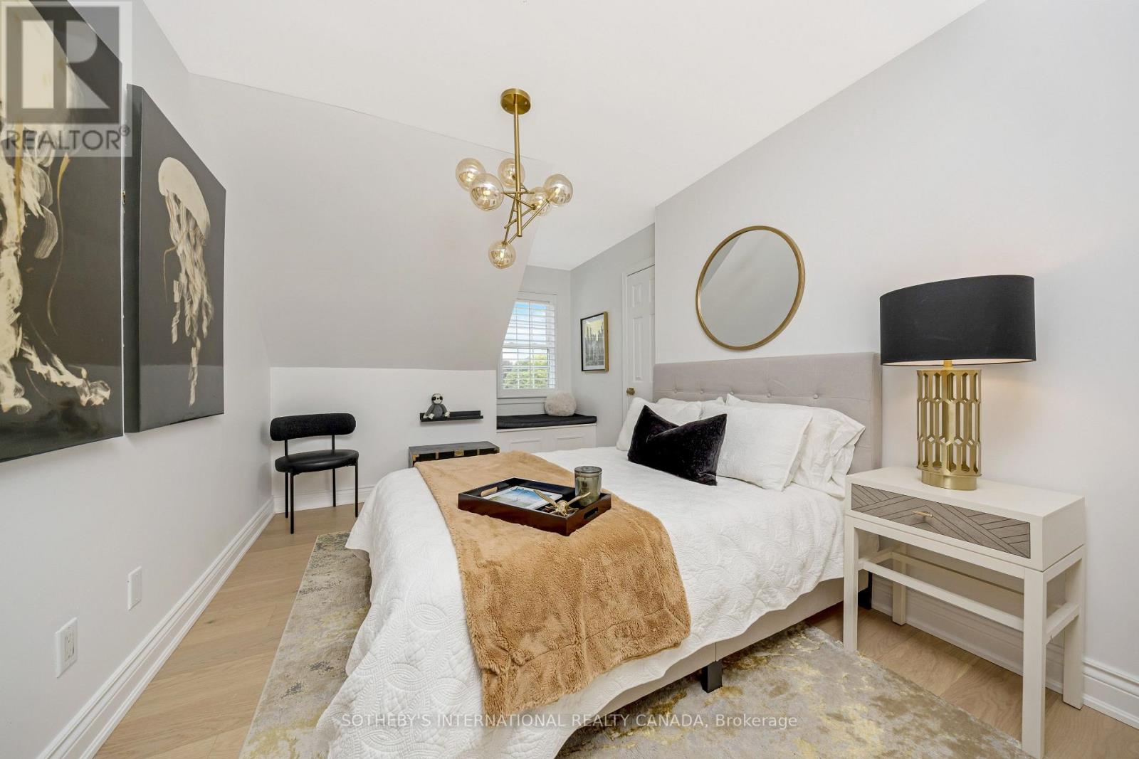 10 Meander Close, Hamilton, Ontario  L0R 1H1 - Photo 31 - X12408494
