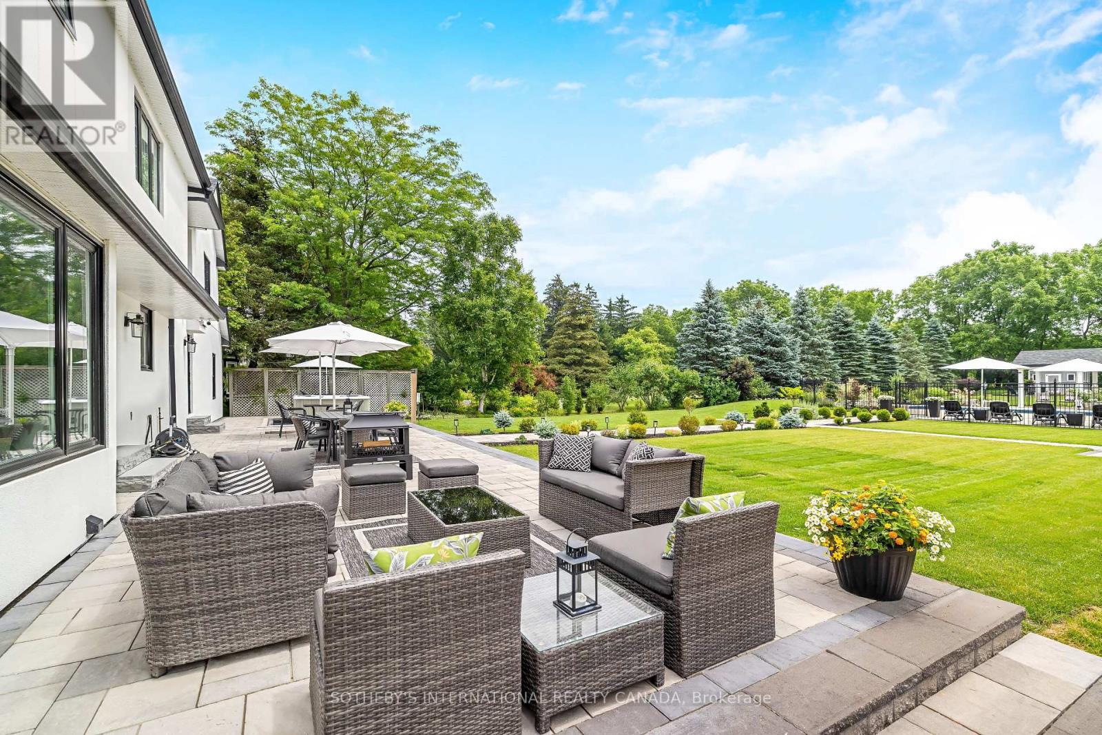 10 Meander Close, Hamilton, Ontario  L0R 1H1 - Photo 41 - X12408494