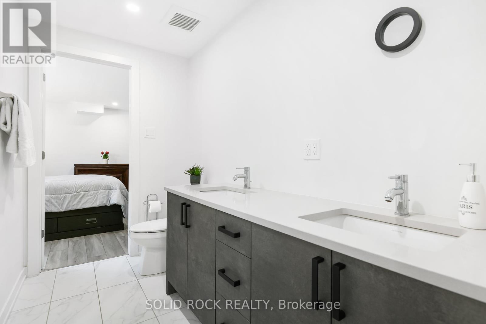 47 Mill Lane, Arnprior, Ontario  K7S 1L1 - Photo 38 - X12408520