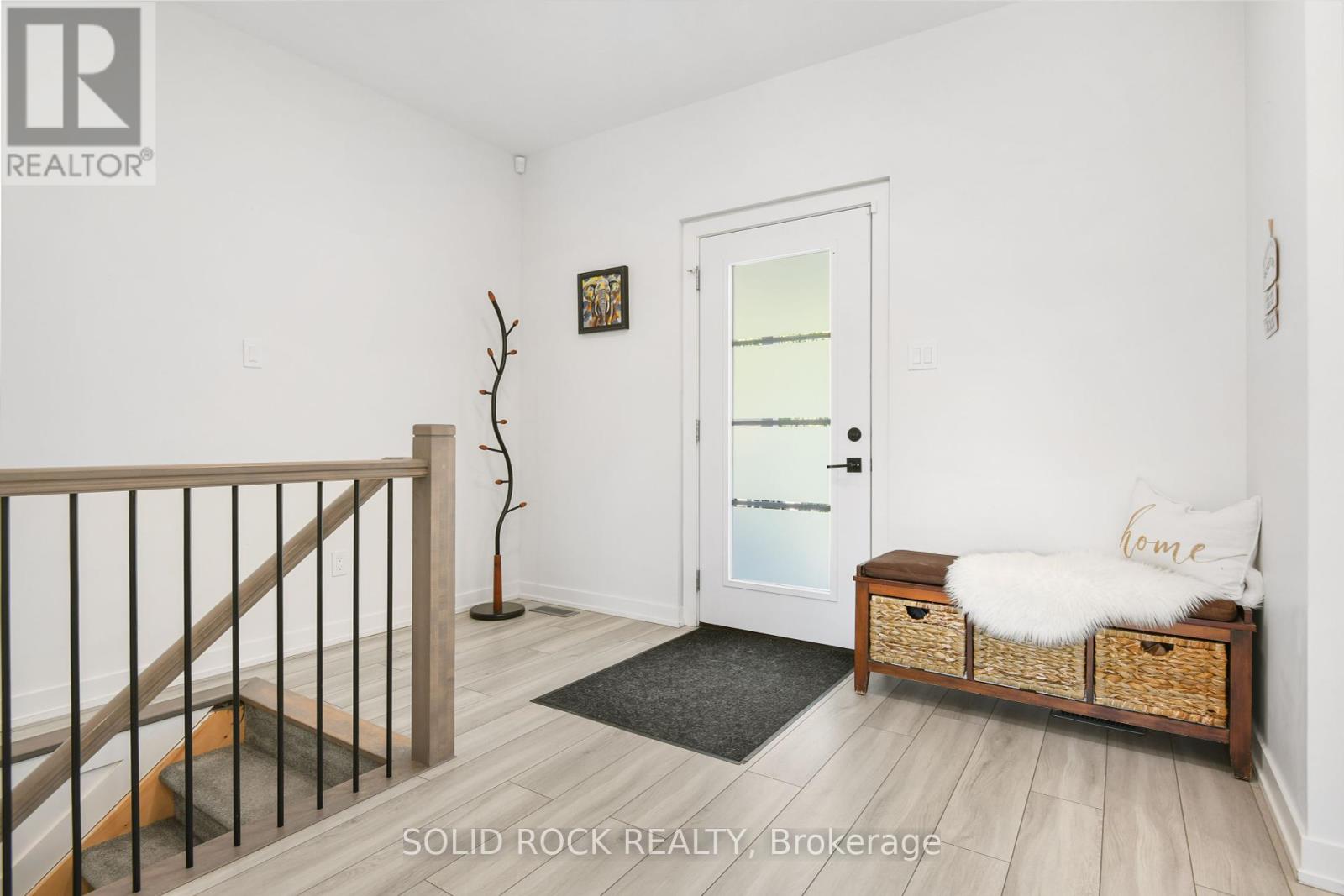 47 Mill Lane, Arnprior, Ontario  K7S 1L1 - Photo 7 - X12408520