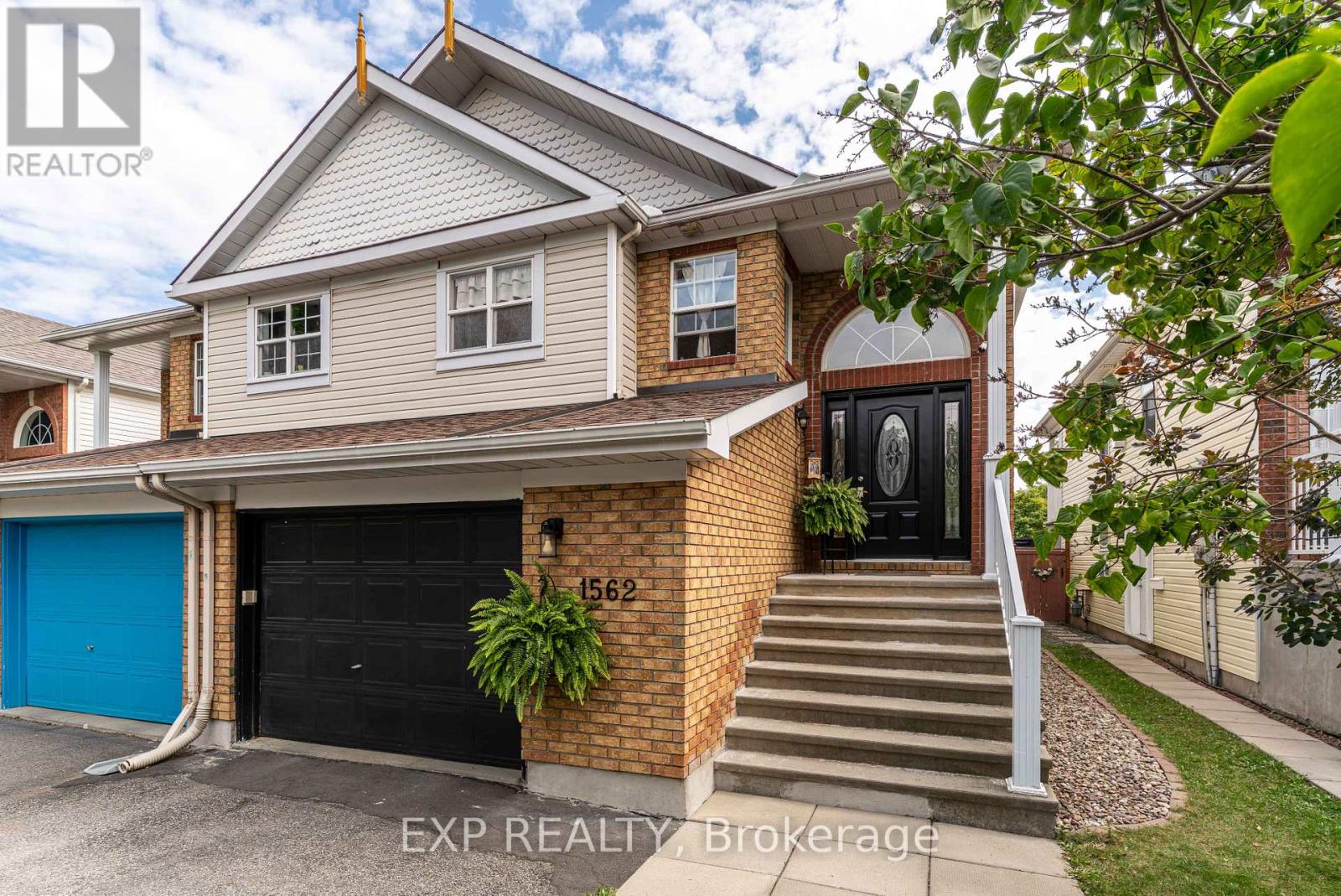 1562 Lisbon Street, Ottawa, Ontario  K4A 4B9 - Photo 2 - X12408522