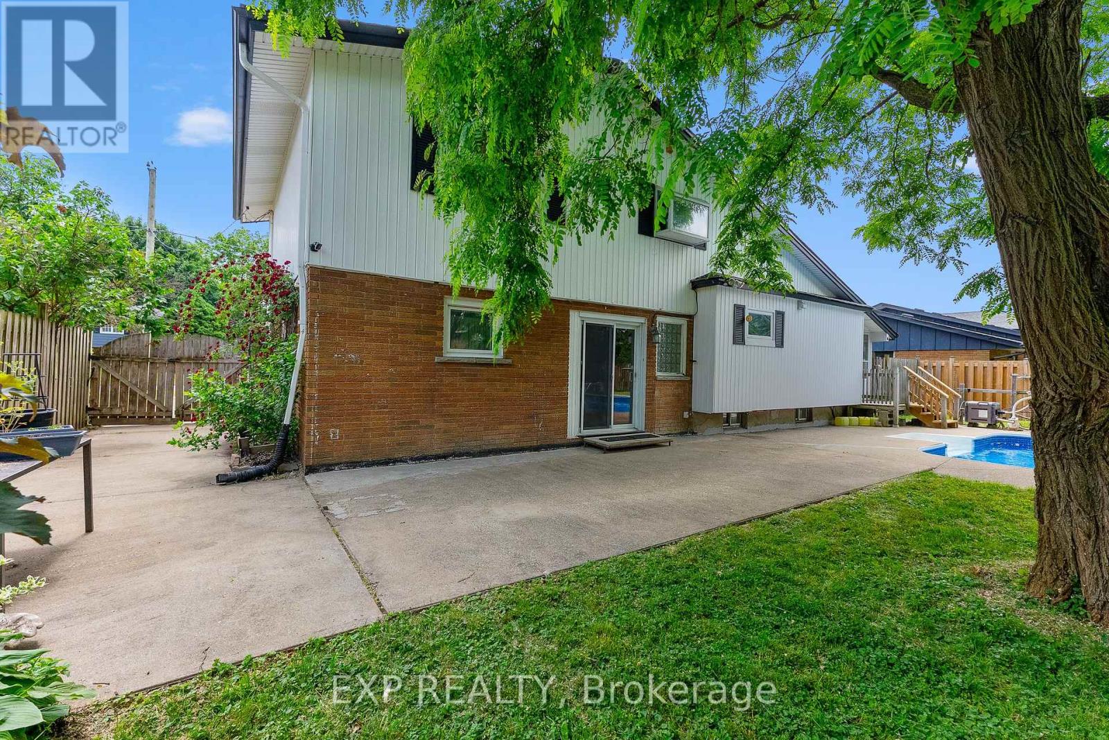 6937 Waterloo Drive, Niagara Falls, Ontario  L2J 1E3 - Photo 38 - X12408545