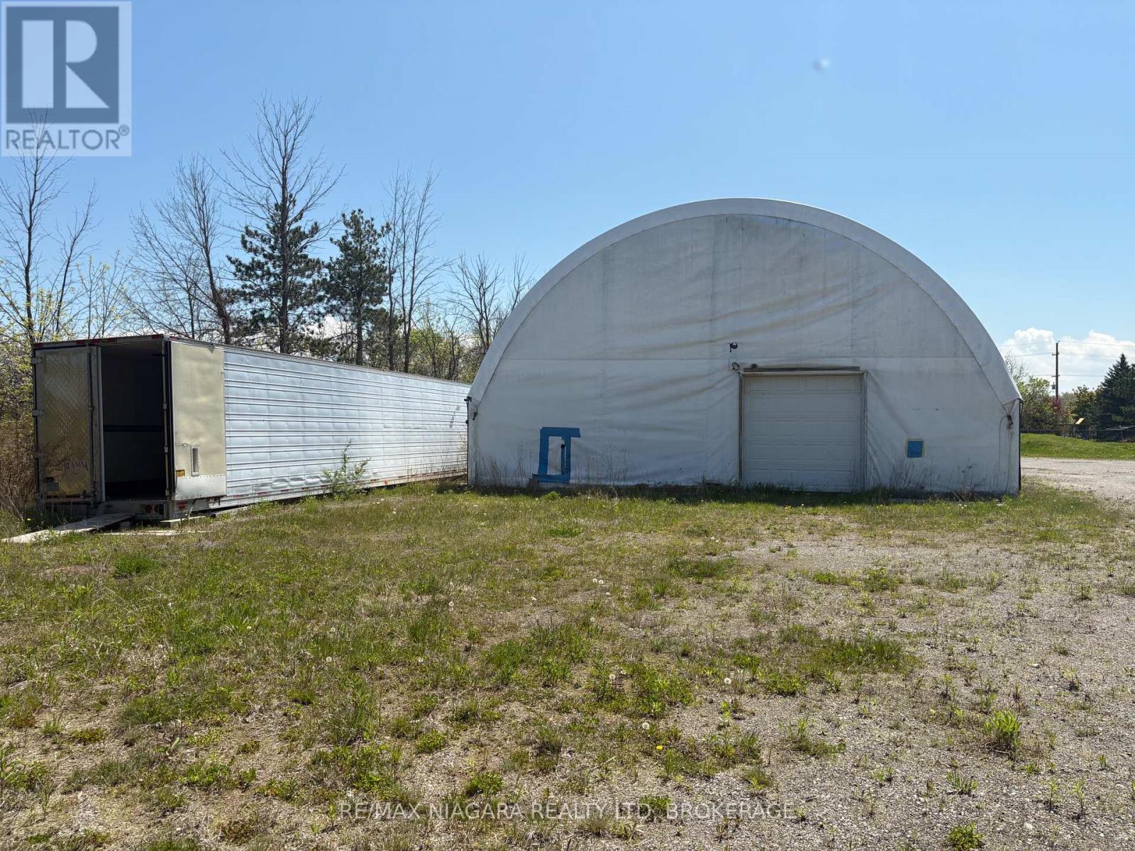 3949 Greenlane Road, Lincoln (Lincoln Lake), Ontario  L0R 1B1 - Photo 32 - X12408561