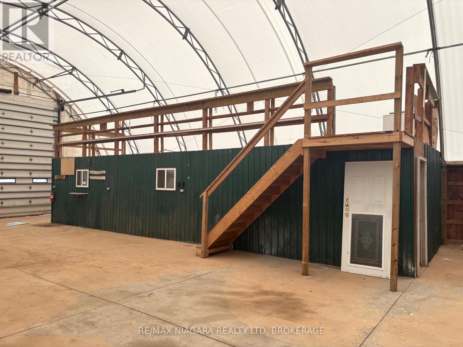 3949 Greenlane Road, Lincoln (Lincoln Lake), Ontario  L0R 1B1 - Photo 37 - X12408561