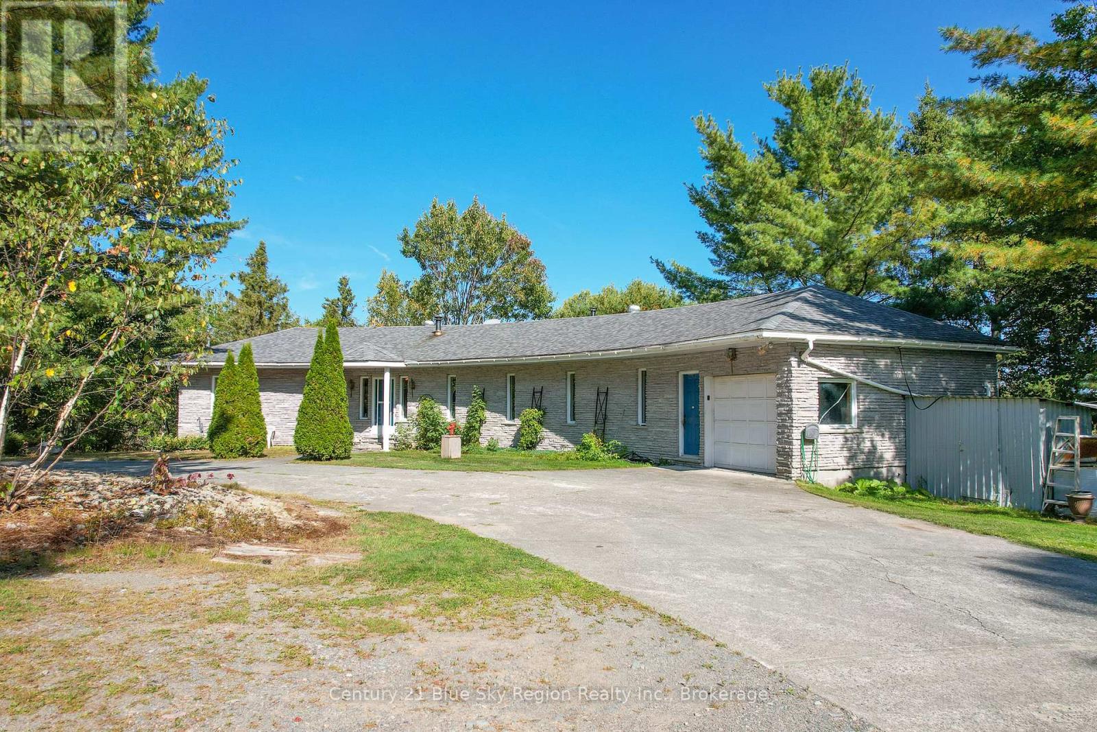 860 DEER LAKE ROAD, West Nipissing, Ontario