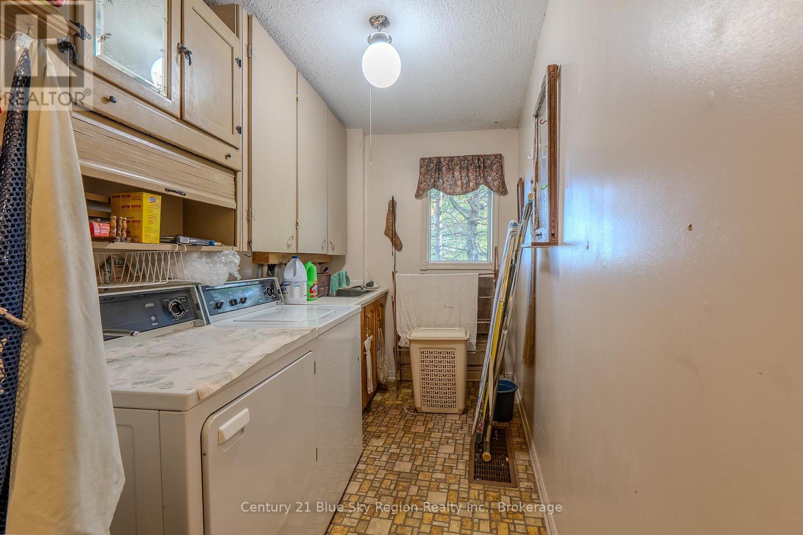 860 Deer Lake Road, West Nipissing, Ontario  P0H 2N0 - Photo 19 - X12408539