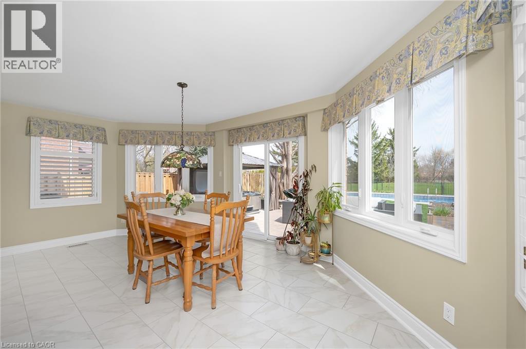 2015 Grosvenor Street, Oakville, Ontario  L6H 5A2 - Photo 11 - 40770273