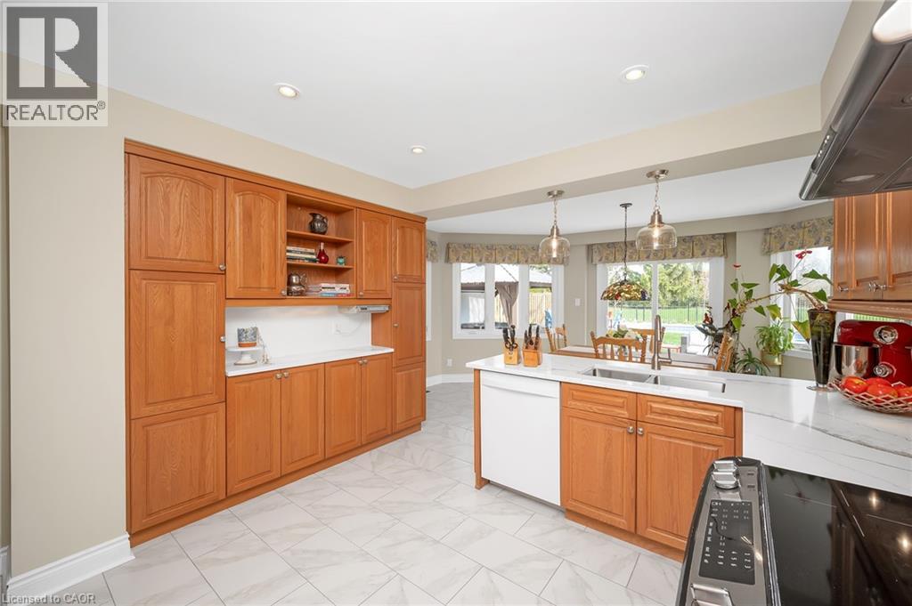 2015 Grosvenor Street, Oakville, Ontario  L6H 5A2 - Photo 14 - 40770273