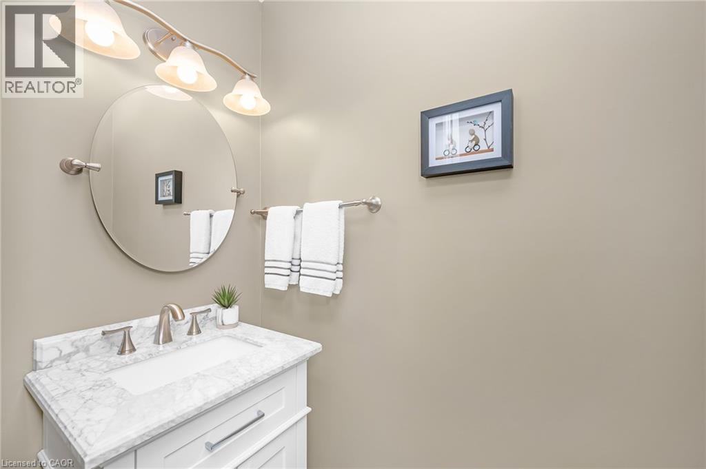 2015 Grosvenor Street, Oakville, Ontario  L6H 5A2 - Photo 7 - 40770273