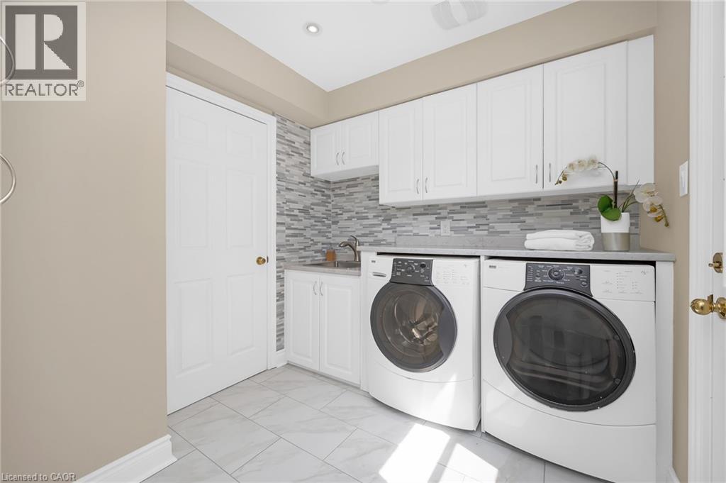 2015 Grosvenor Street, Oakville, Ontario  L6H 5A2 - Photo 8 - 40770273
