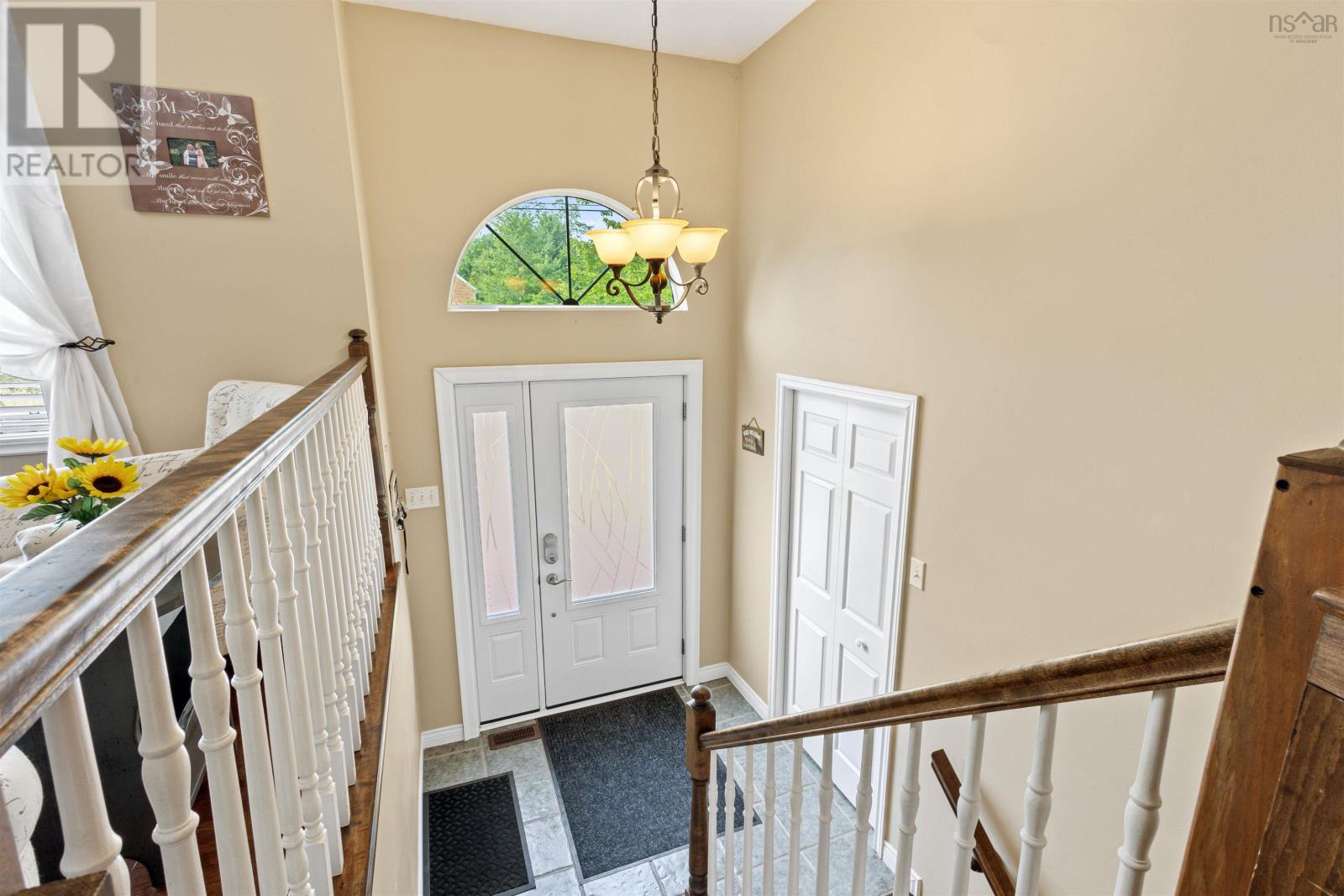 Property at 76 Poplar Drive image 4