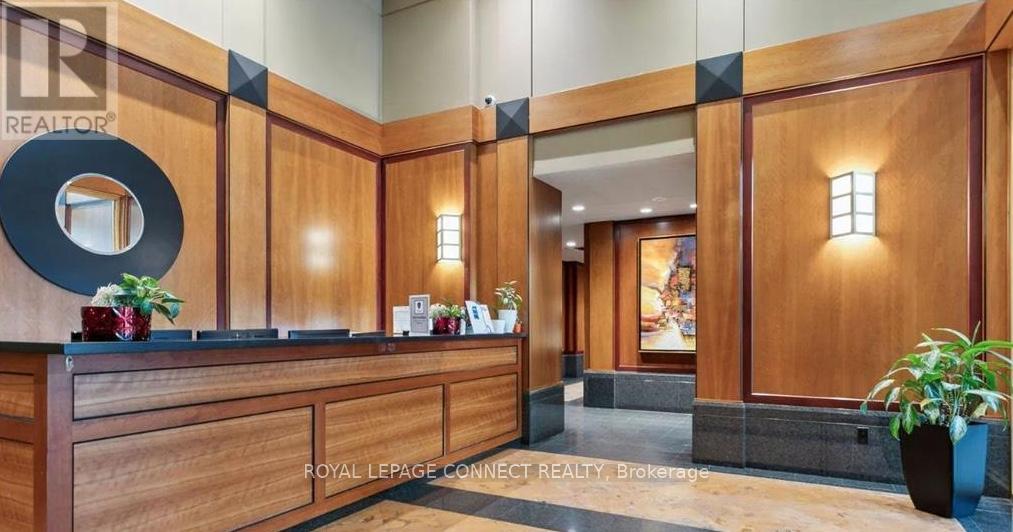 605 - 750 Bay Street, Toronto, Ontario  M5G 1N6 - Photo 34 - C12404735