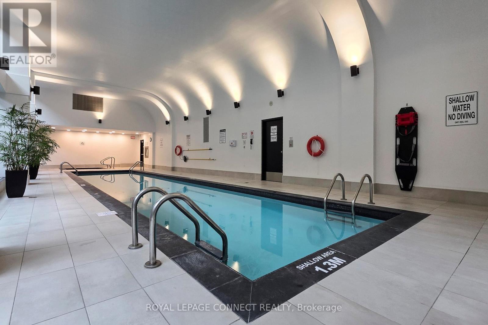 605 - 750 Bay Street, Toronto, Ontario  M5G 1N6 - Photo 27 - C12404735