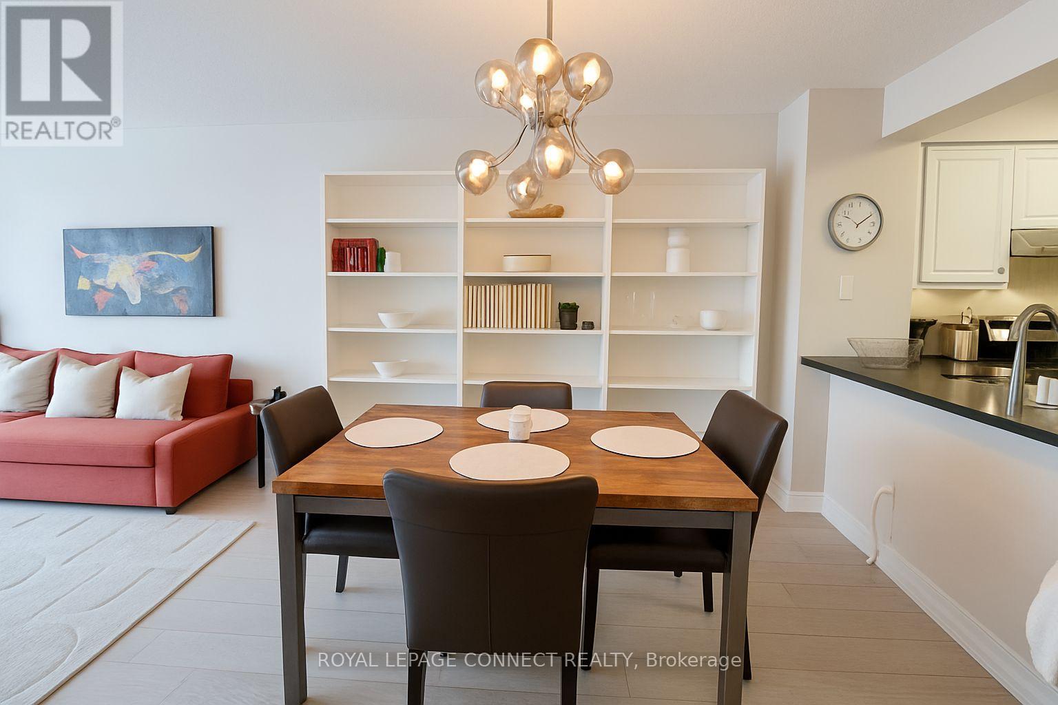 605 - 750 Bay Street, Toronto, Ontario  M5G 1N6 - Photo 12 - C12404735
