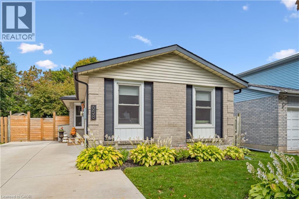 658 HOLMAN Crescent, Centre Wellington, Ontario