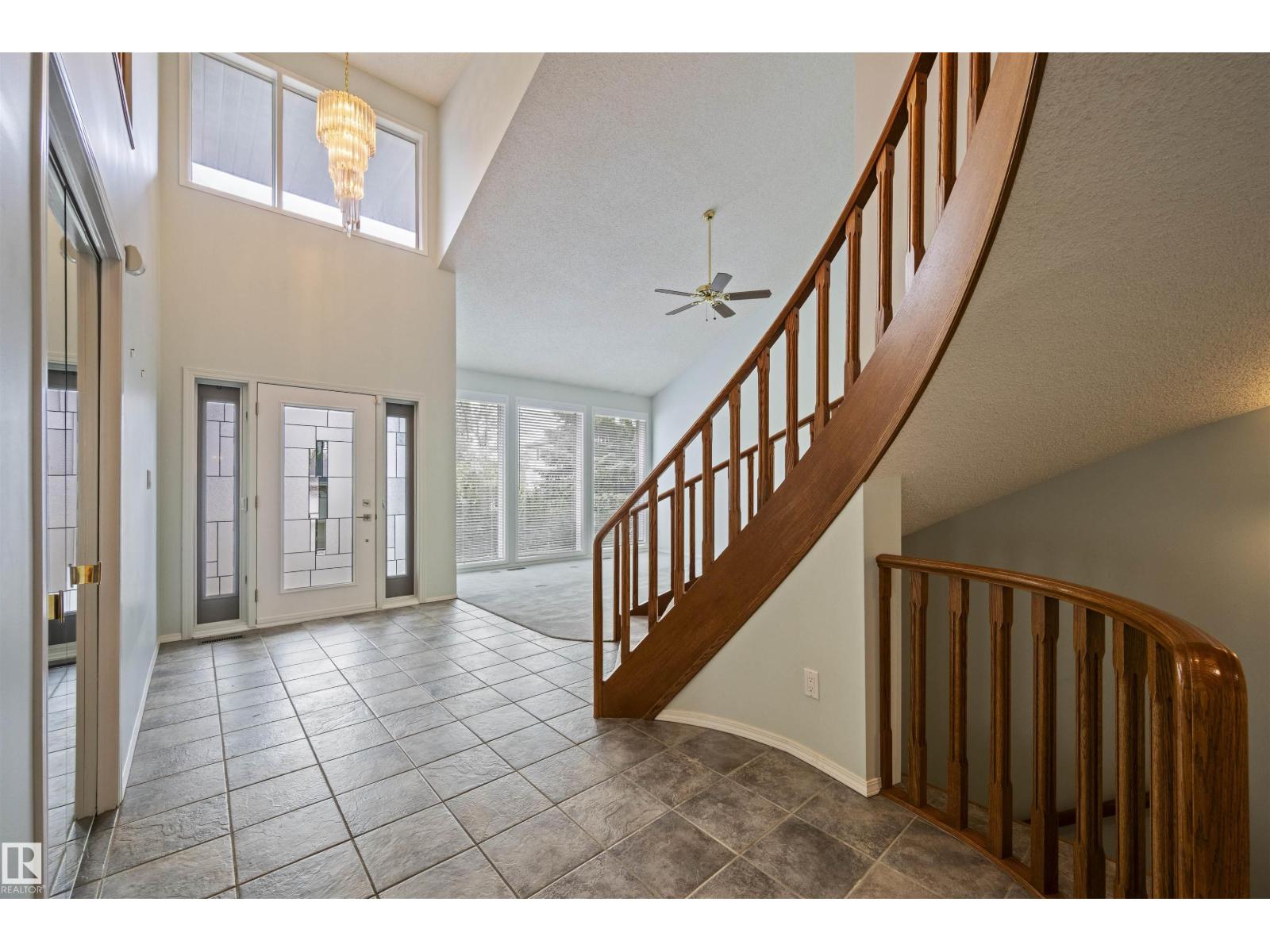 12431 29a Av Nw, Edmonton, Alberta  T6J 6C8 - Photo 3 - E4458075